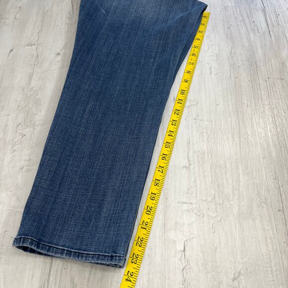 Chico's So Slimming Girlfriend Medium Wash Basic Slim Leg Denim Ankle Jeans 14P - Picture 10 of 11